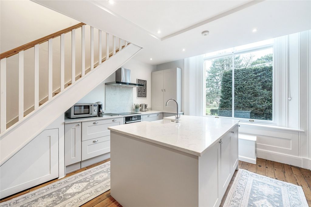 Property photo 2 of 20 Picture No. 31