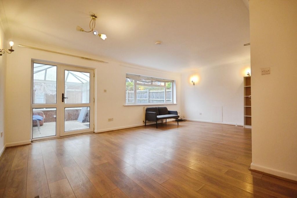 Property photo 2 of 18 0Feb7F6c-Dsc_0024.Jpg