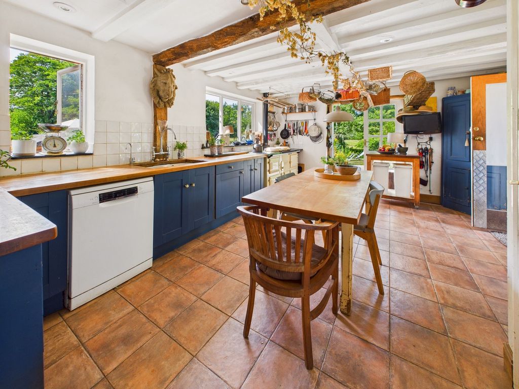 Property photo 3 of 36