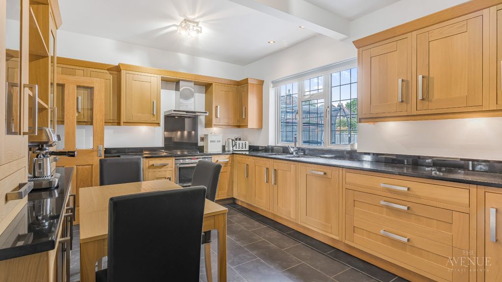 Property photo 3 of 35 4206897