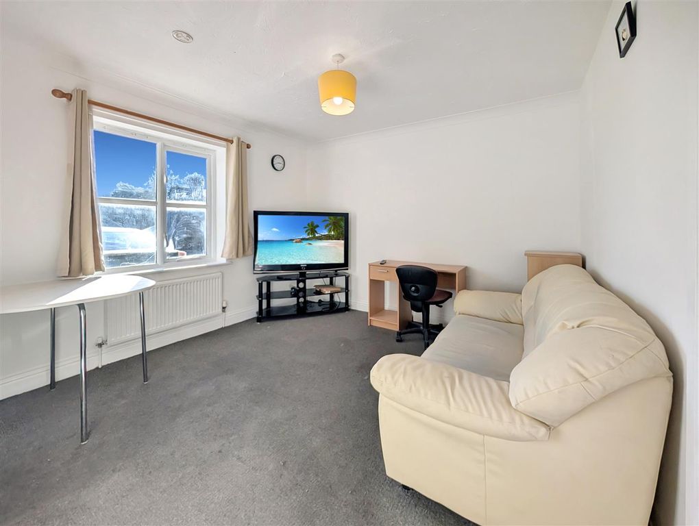 Property photo 3 of 10 Pxl_20251121_110531435Mp.Jpg