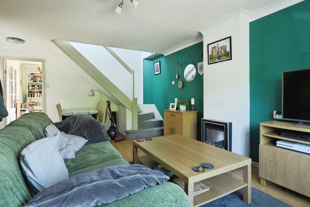 Property photo 3 of 10 3925075