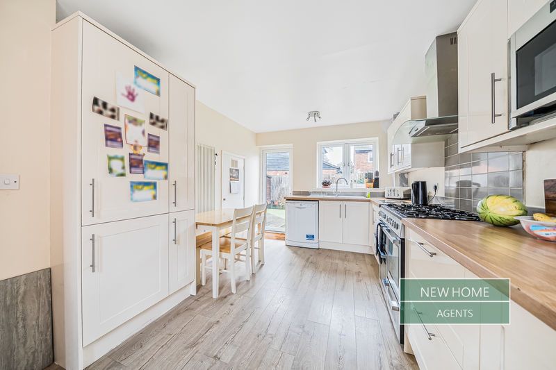 Property photo 3 of 20 Photo 4