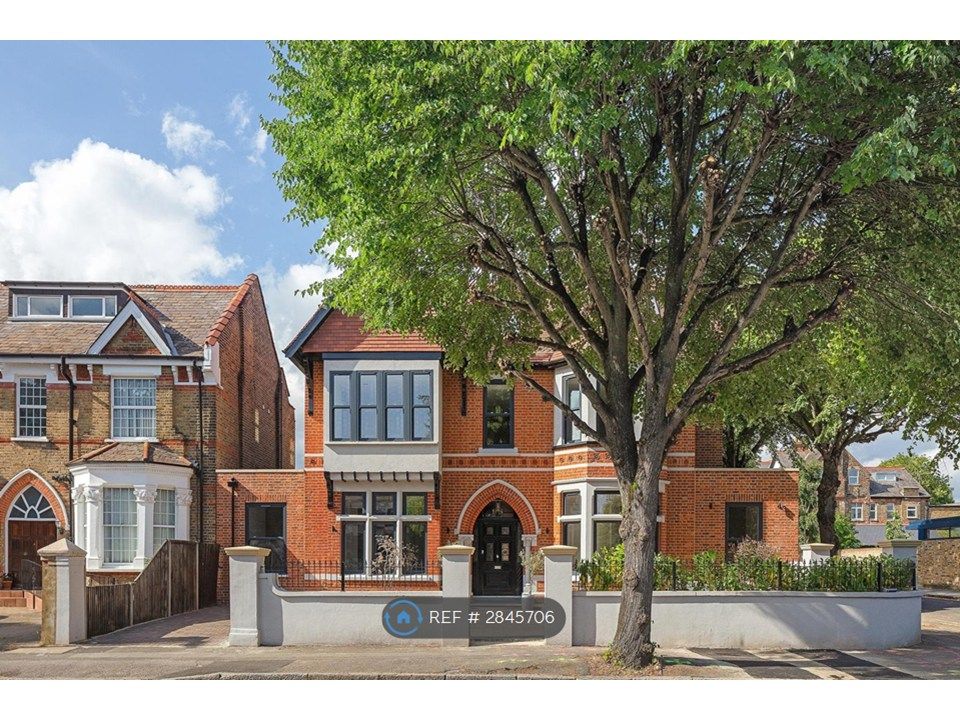 Property photo 1 of 24