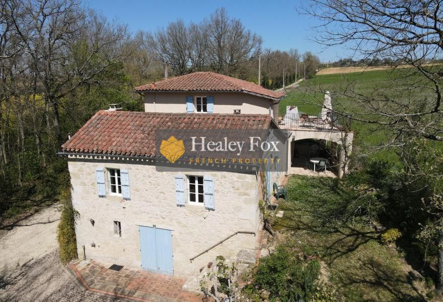 Property photo 3 of 35