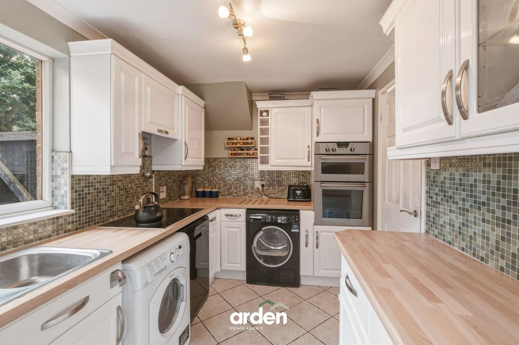 Property photo 2 of 15