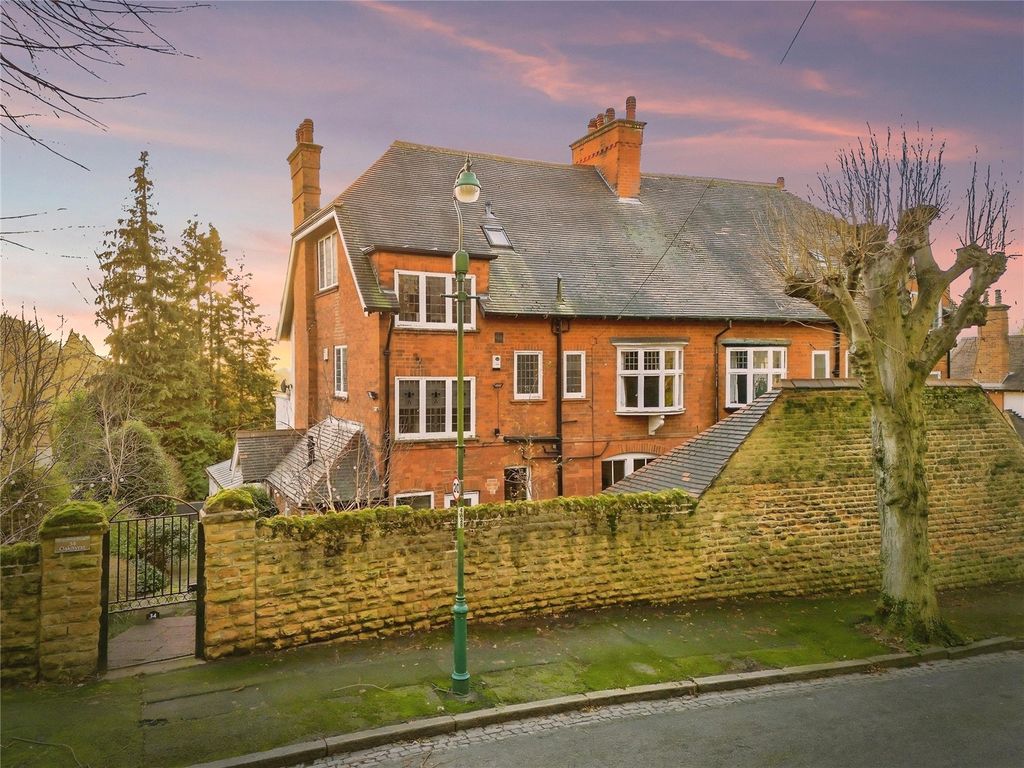 Property photo 1 of 27 Picture No. 47