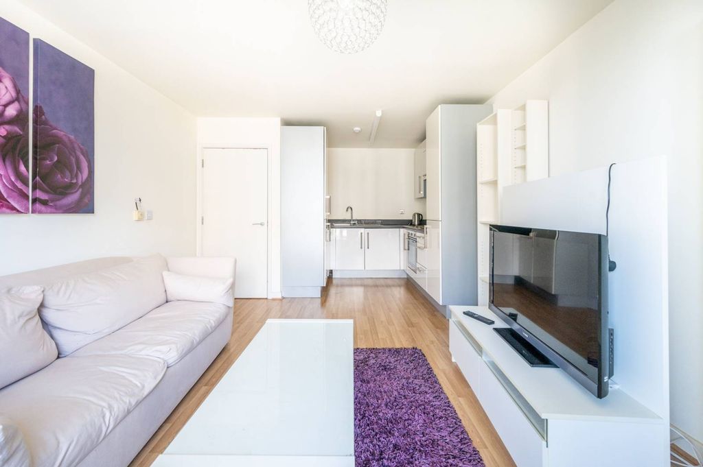 Property photo 2 of 7