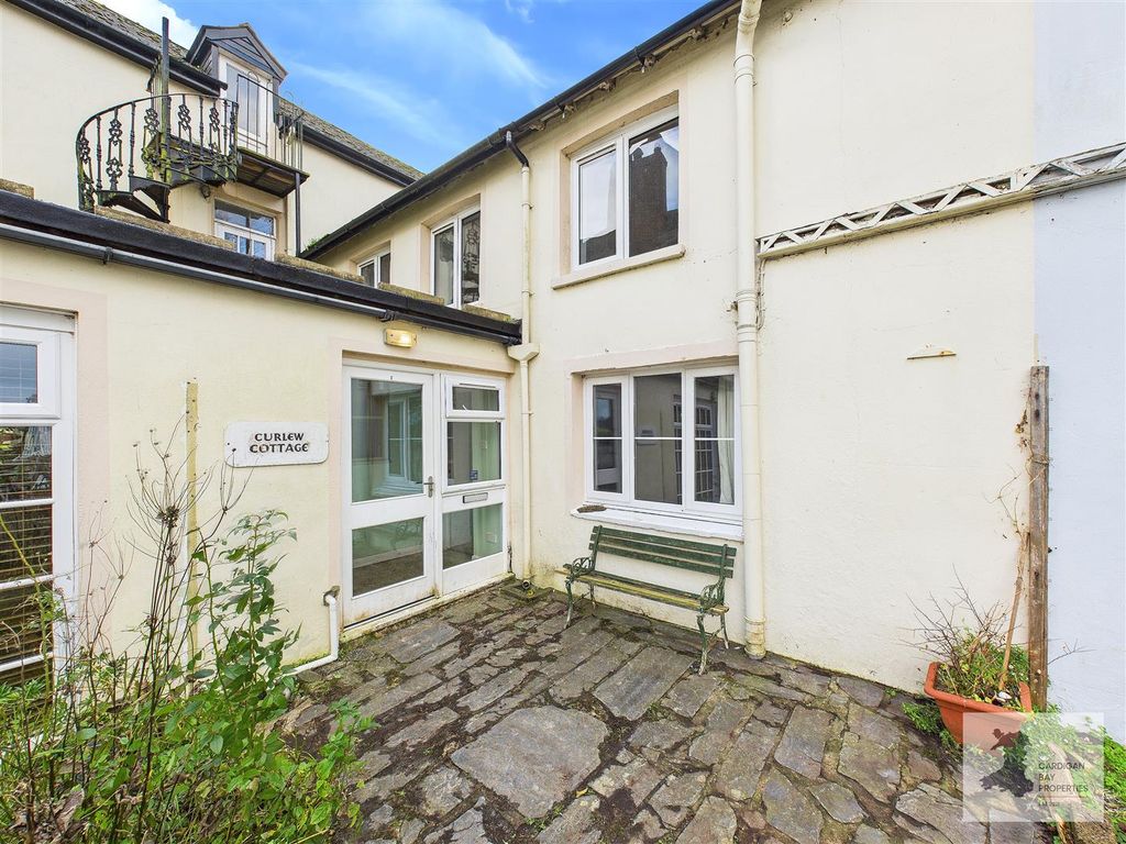 Property photo 1 of 28 Front Of Cottage