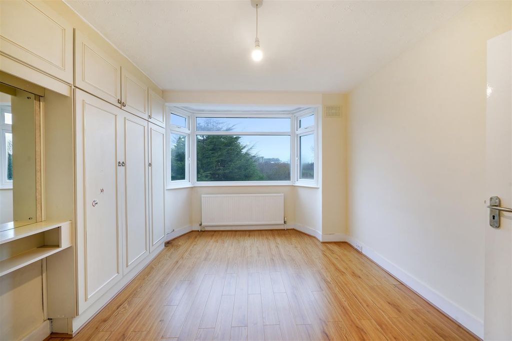Property photo 2 of 16 47 Norval Road - i9Lolail749Jfld8Fbe9.Jpg