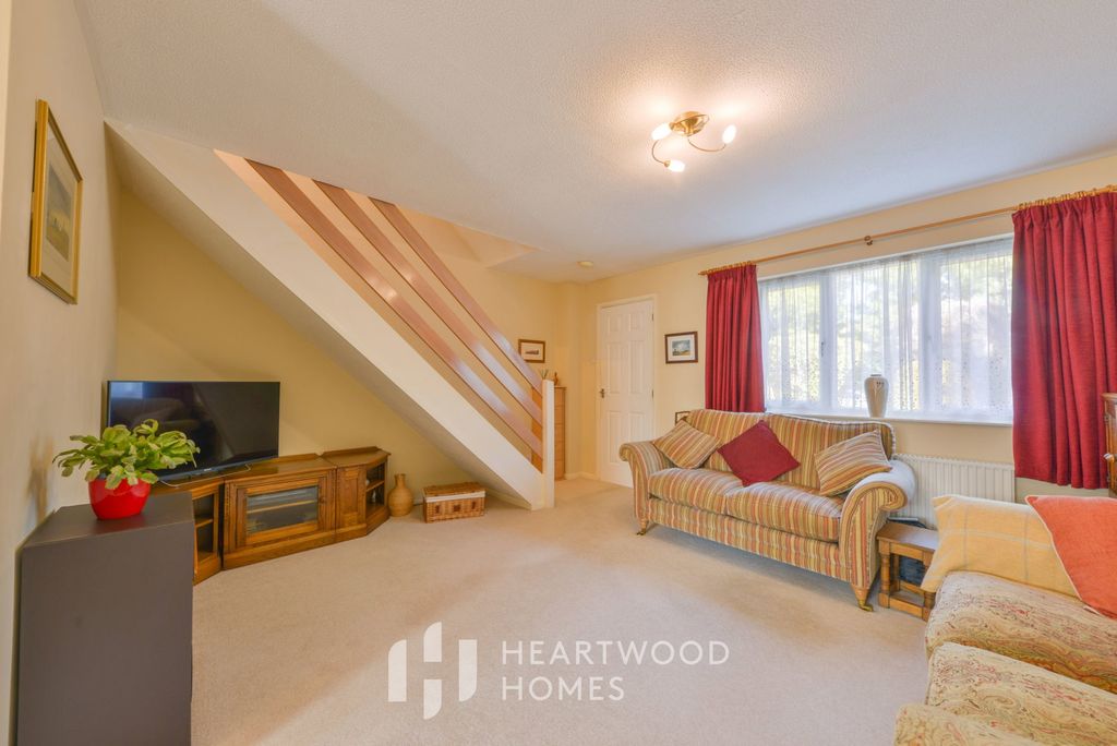 Property photo 2 of 15