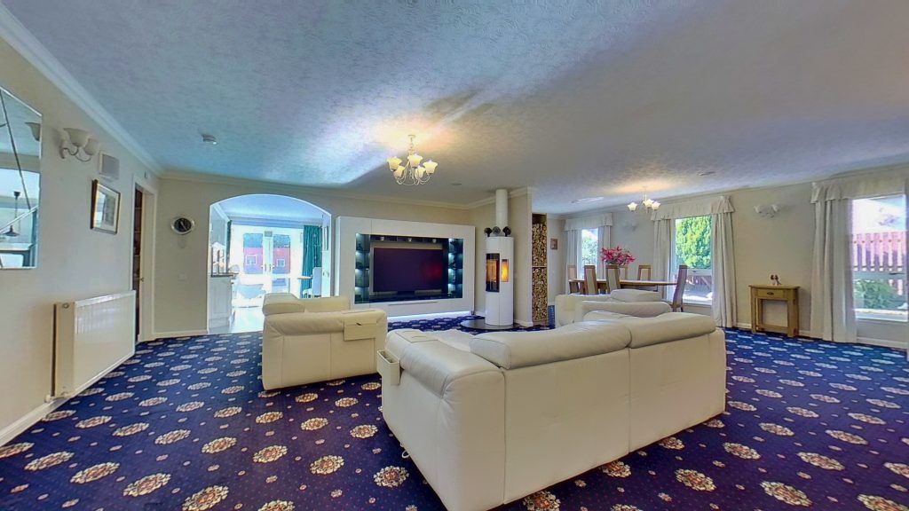 Property photo 2 of 21