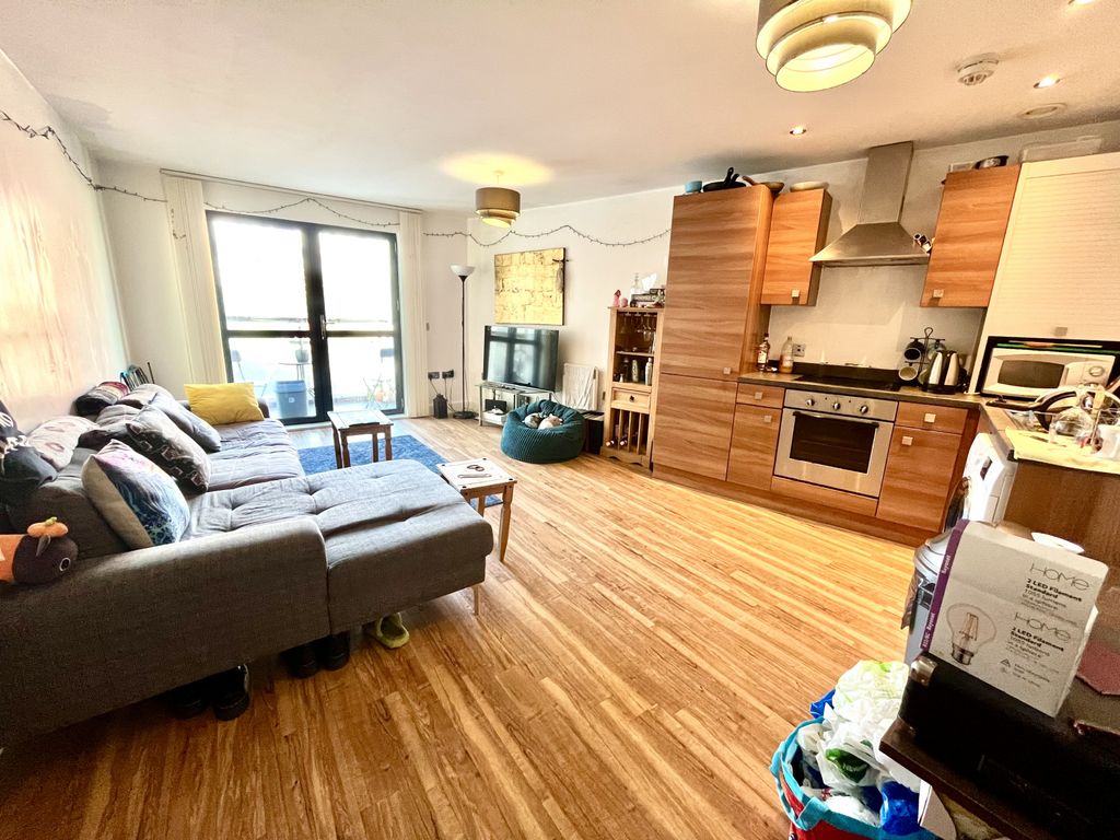 Property photo 2 of 10 Lounge