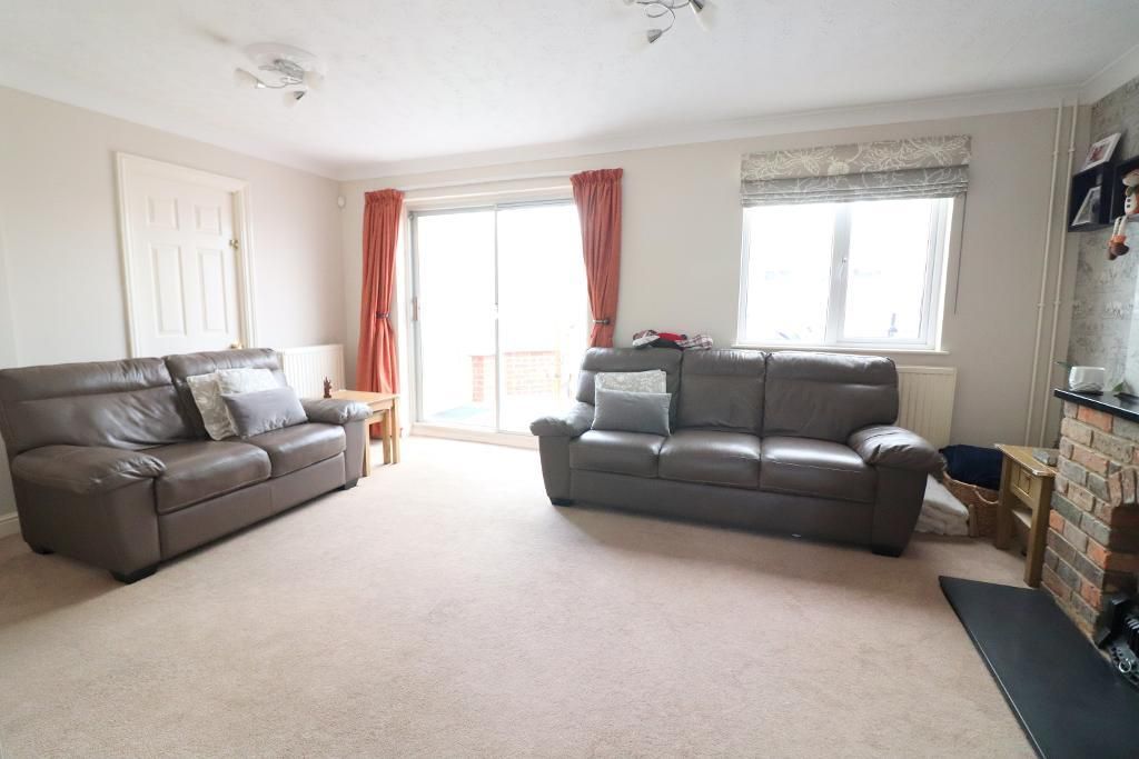 Property photo 3 of 18