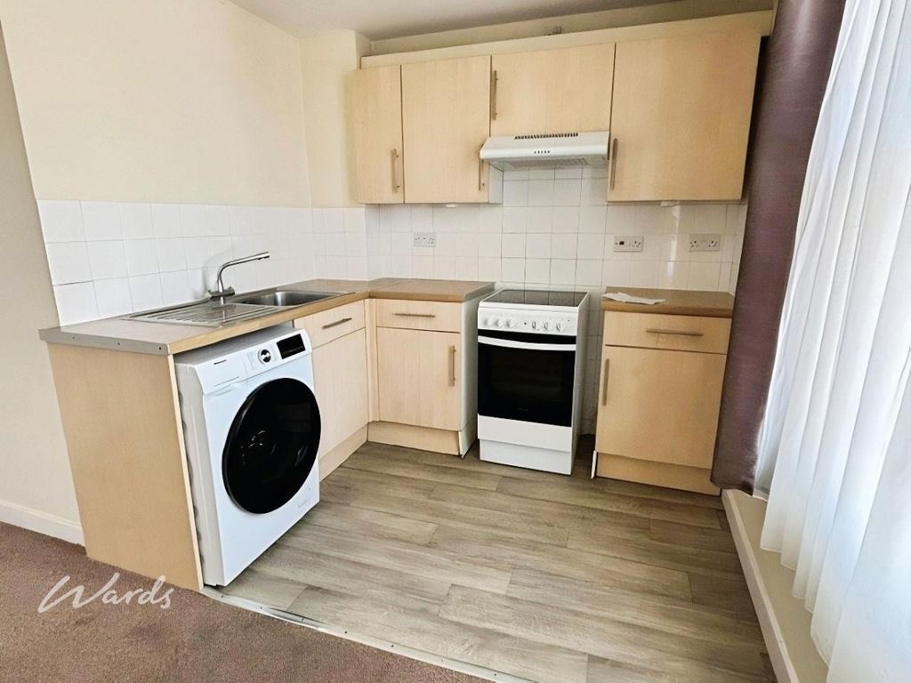 Property photo 2 of 6 Kitchen