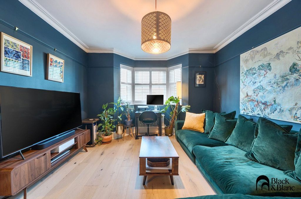 Property photo 3 of 21 Reception Room