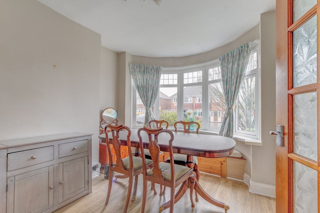 Property photo 2 of 13 Picture No. 11