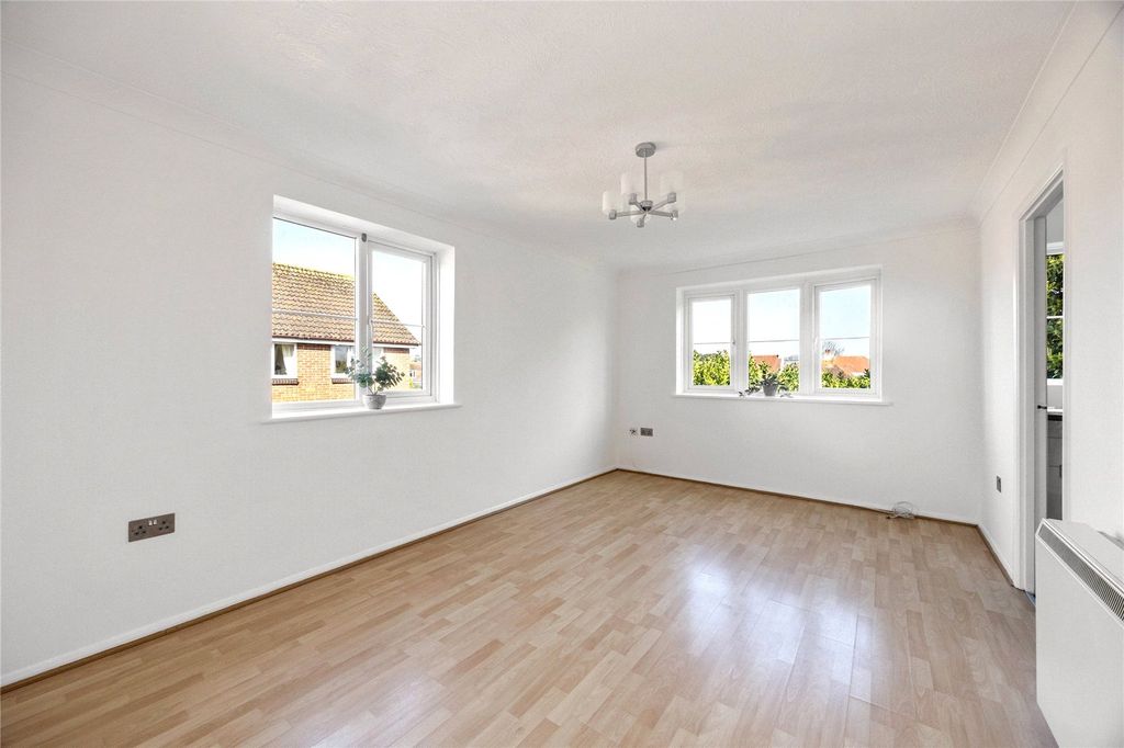 Property photo 3 of 20 Picture No. 07