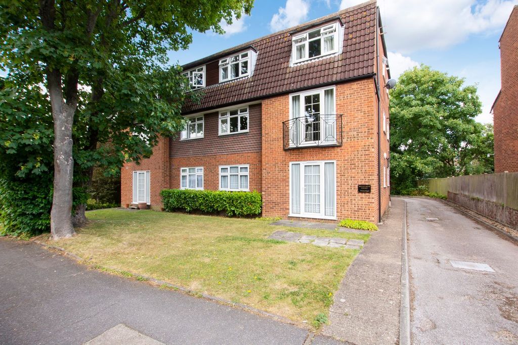 Property photo 1 of 7