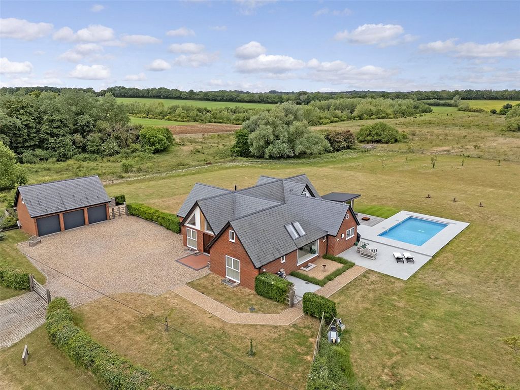 Property photo 1 of 25 Aerial Front