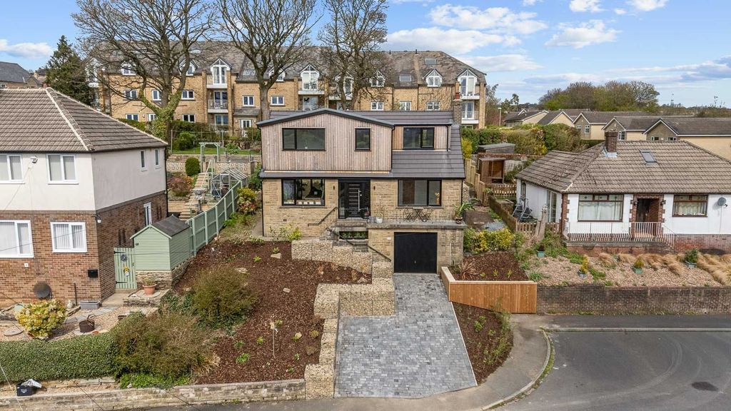 Property photo 1 of 22