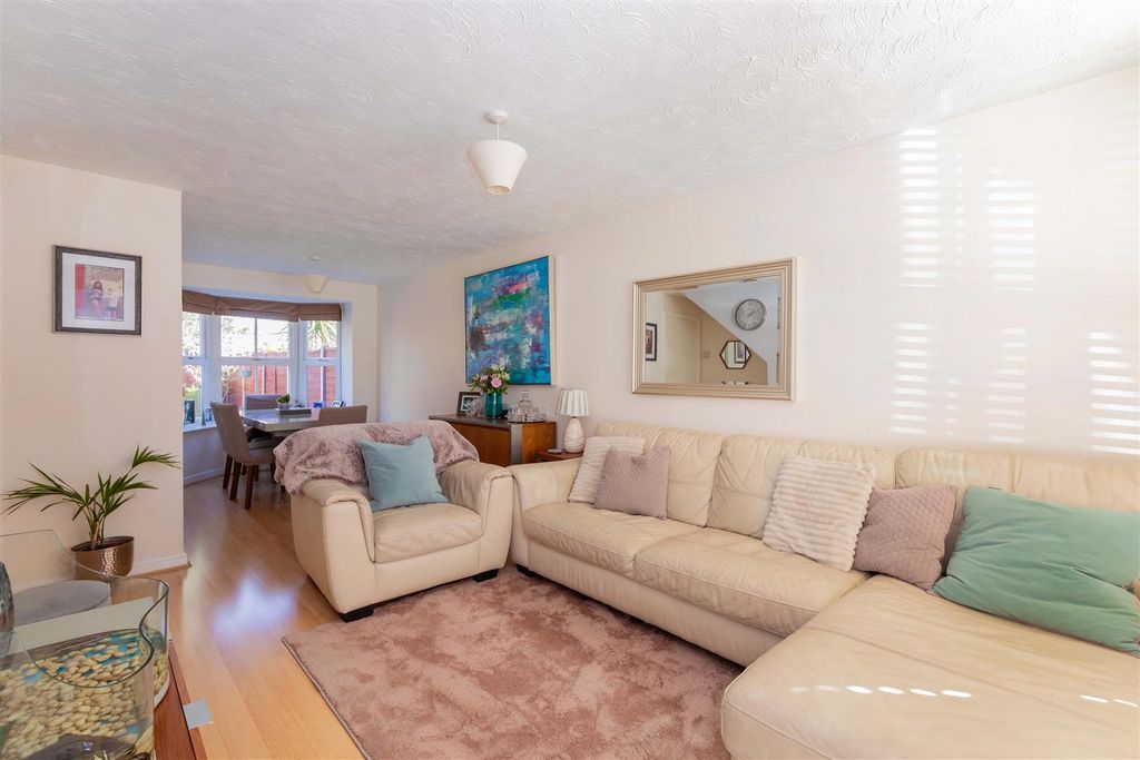 Property photo 2 of 17 19 Nine Acres-6.Jpg