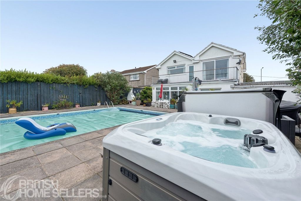 Property photo 2 of 15 Picture No. 04