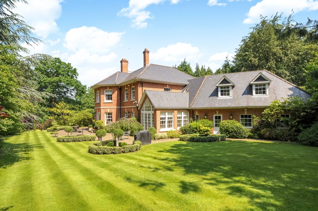 Property photo 1 of 14