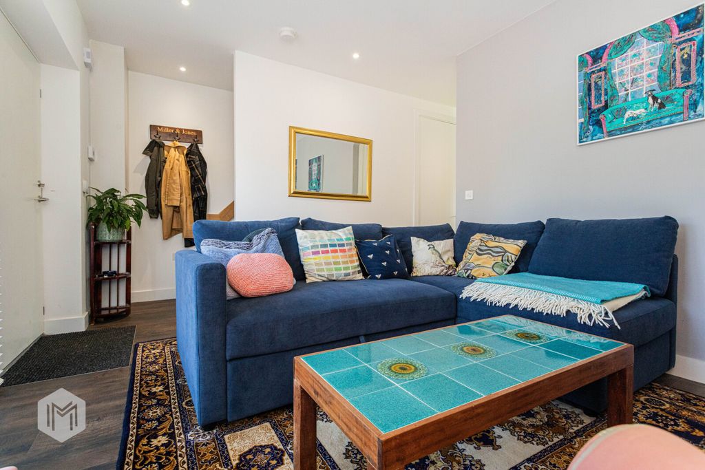 Property photo 2 of 21 Picture No. 05