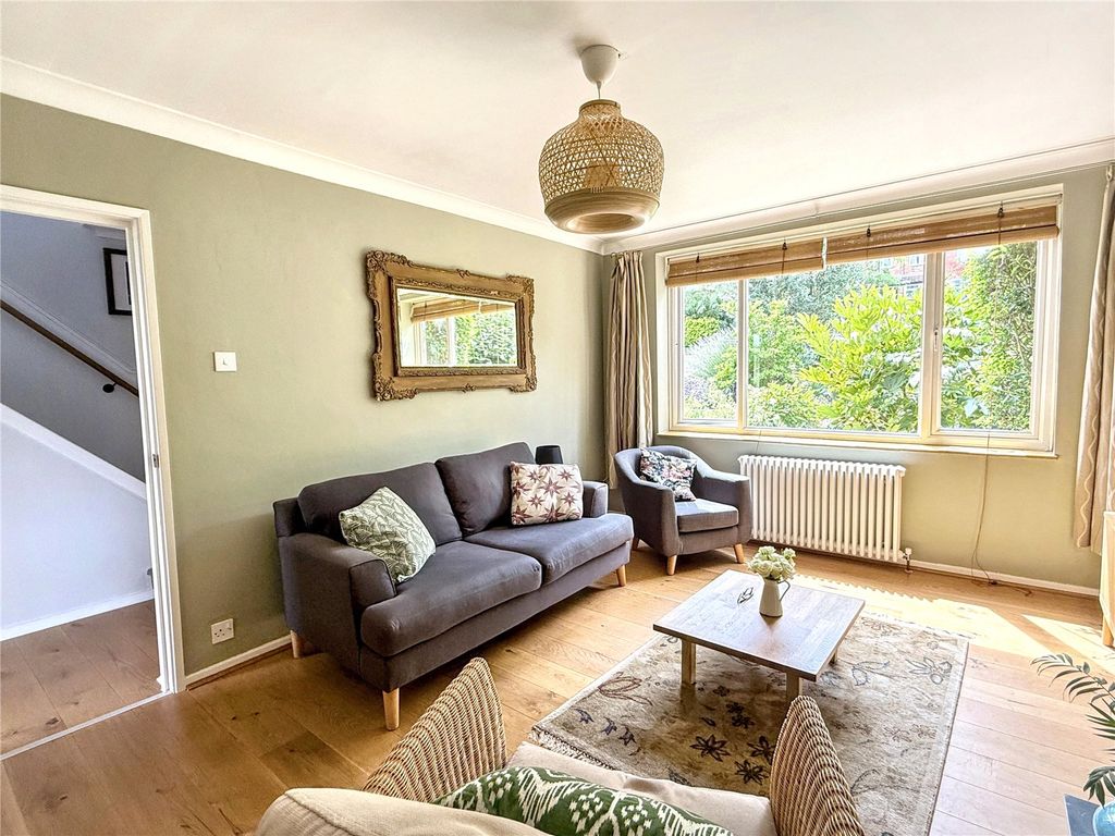 Property photo 3 of 22 Picture No. 47
