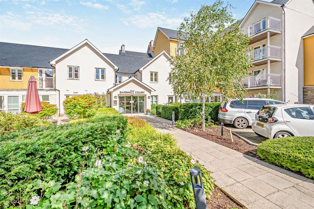 Property photo 1 of 19 Barnnhill Court