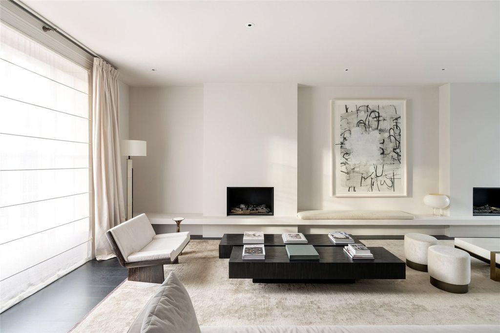 Property photo 3 of 20 Picture No. 05