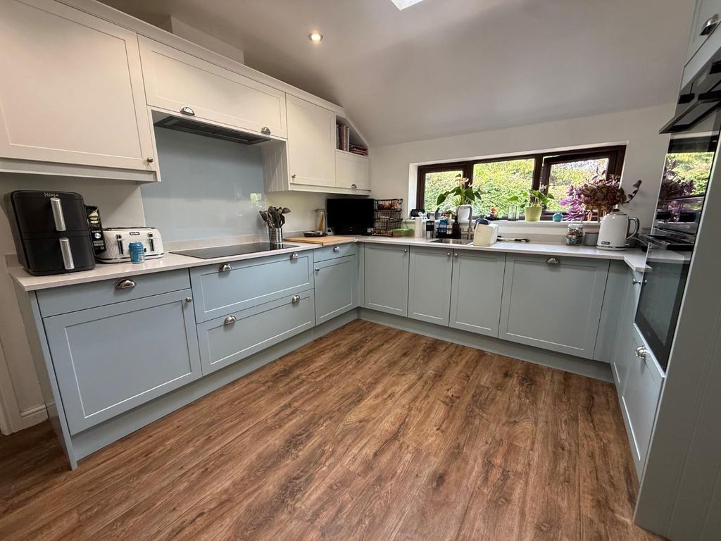 Property photo 2 of 16 5.Jpg