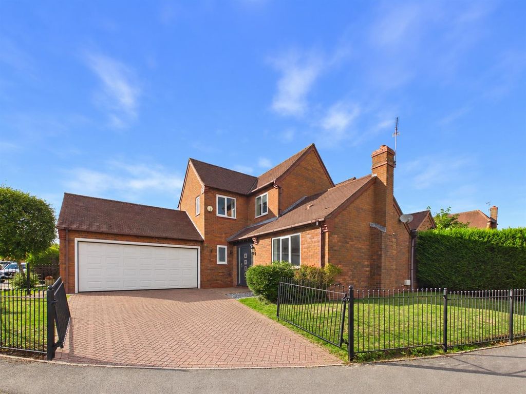 Property photo 1 of 18 Shepherds Lea - Main Photo