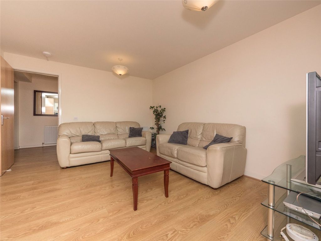 Property photo 3 of 17 Photo 3