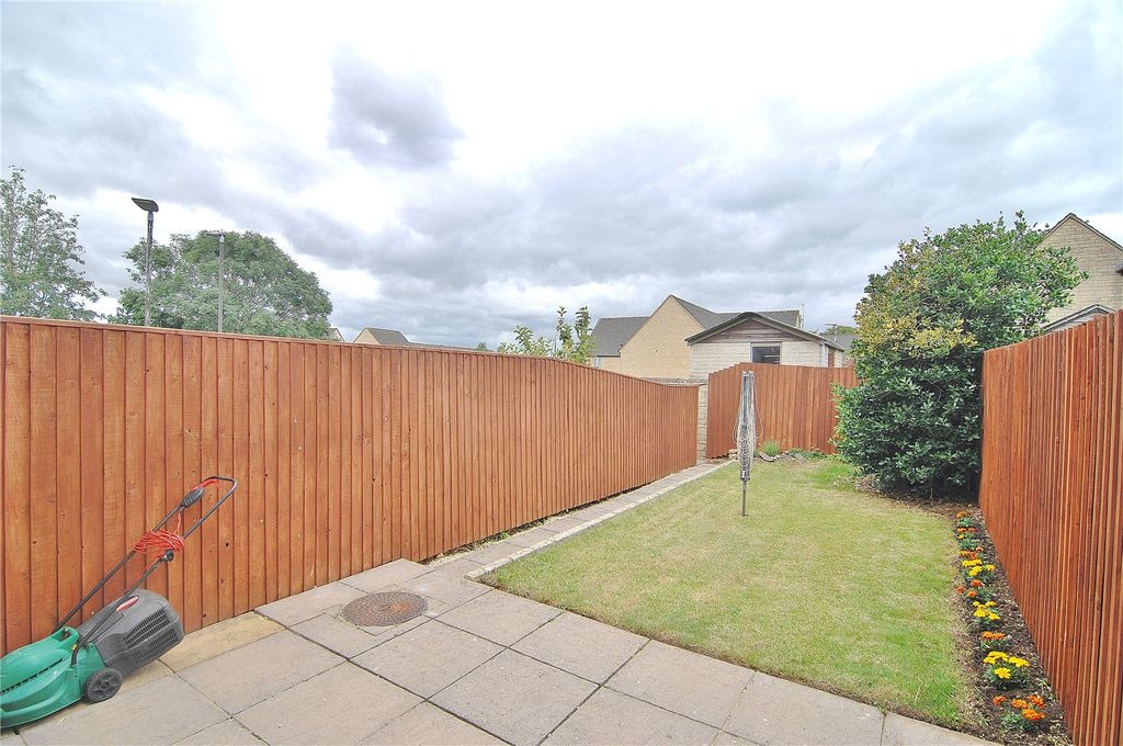 Property photo 2 of 10 Picture No. 06