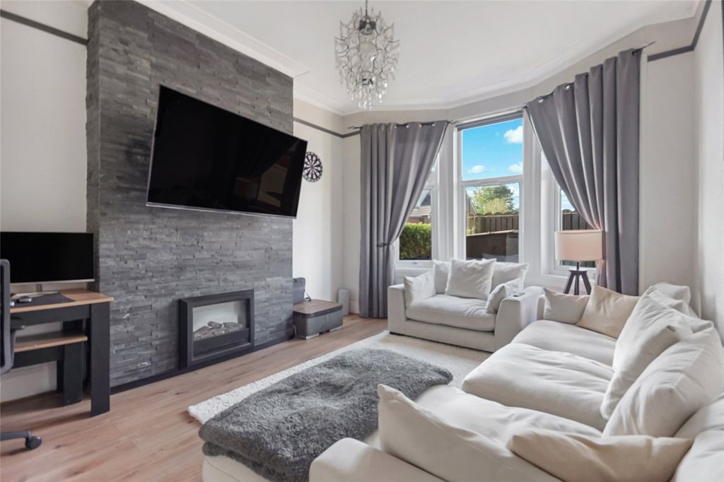 Property photo 2 of 15 2