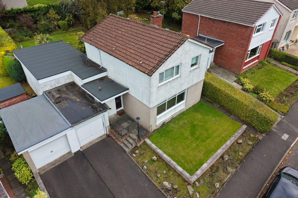 Property photo 2 of 34