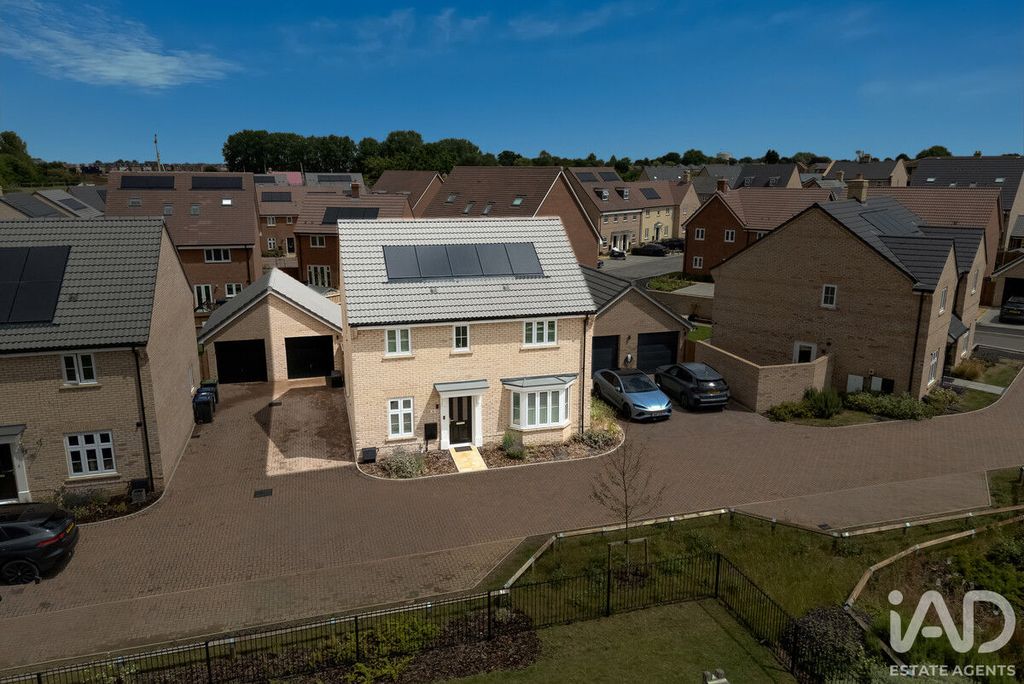 Property photo 1 of 34