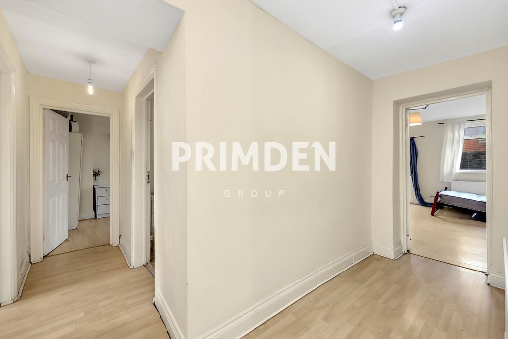 Property photo 3 of 15 Photo 6