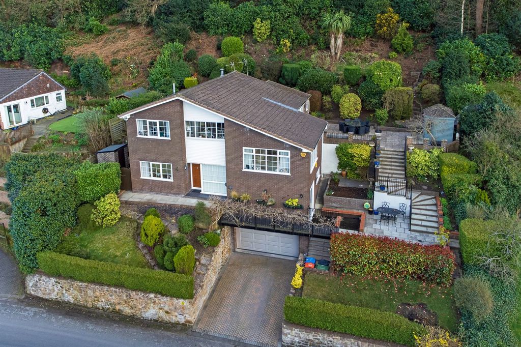 Property photo 1 of 27