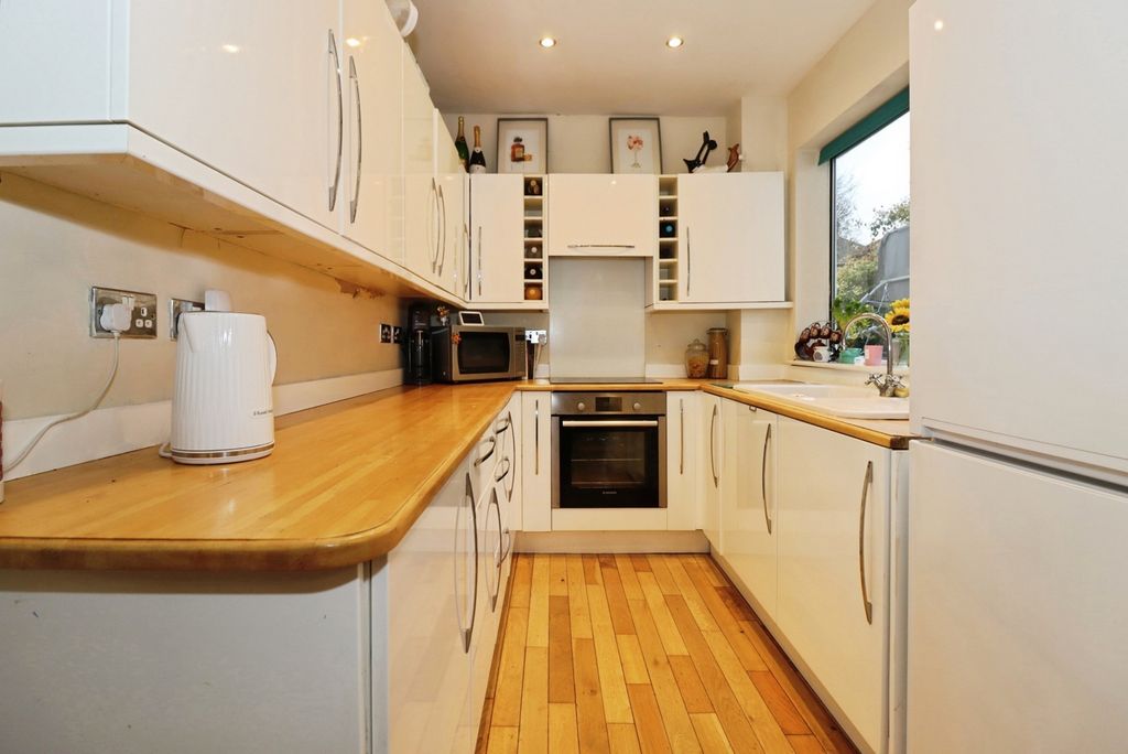 Property photo 2 of 14 Pbox-Img.Jpg