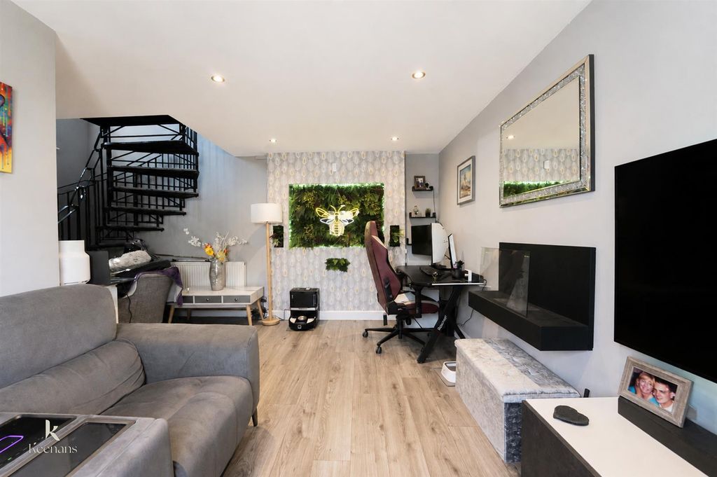 Property photo 3 of 13 Limesdale-09.Jpg