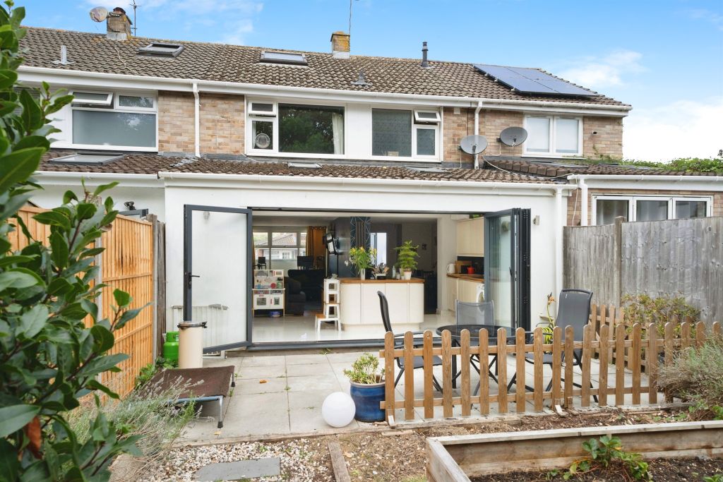 Property photo 2 of 16