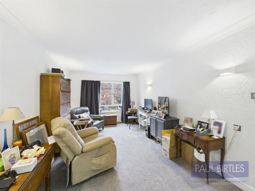 Property photo 3 of 15 Cam01301G0-Pr0704-Still010.Jpg