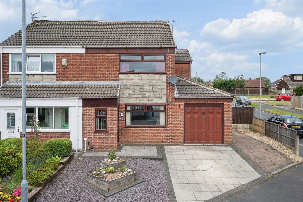 Property photo 1 of 34 Abbots Way - For Sale