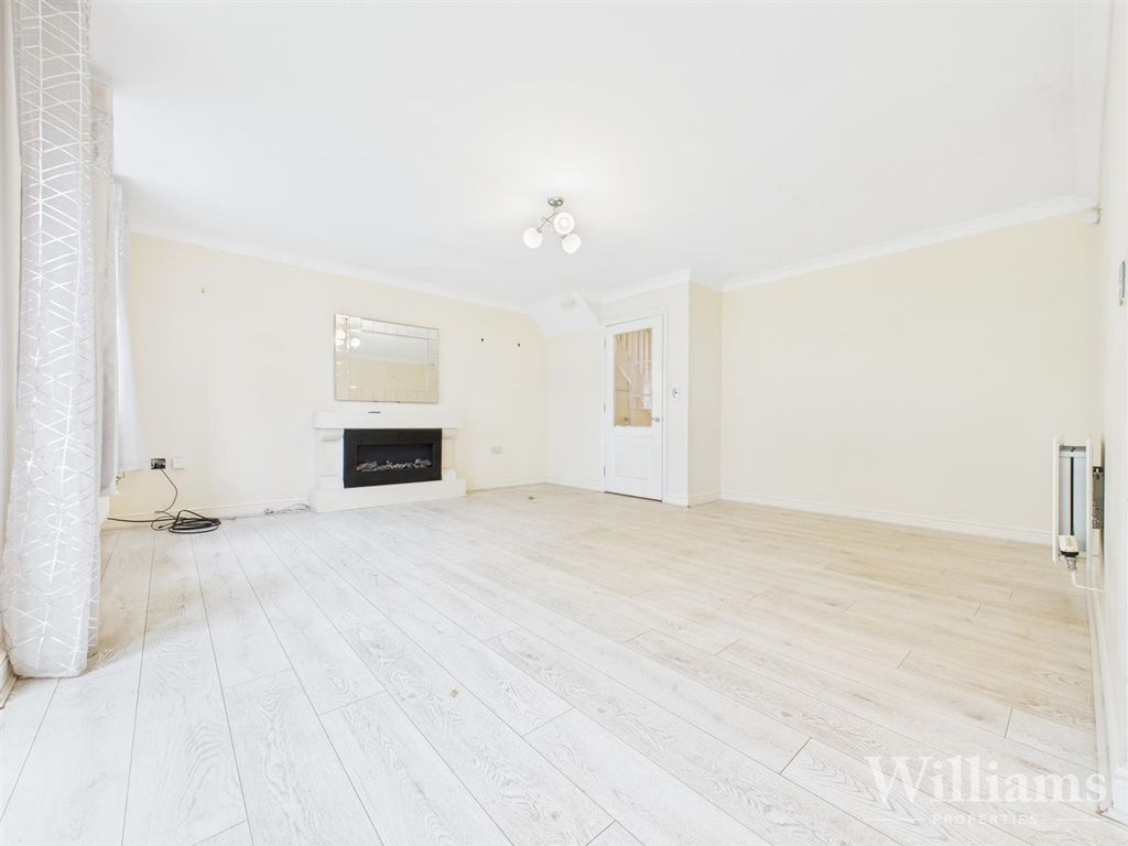 Property photo 2 of 15 Cam02861G0-Pr0526-Still021.Jpg