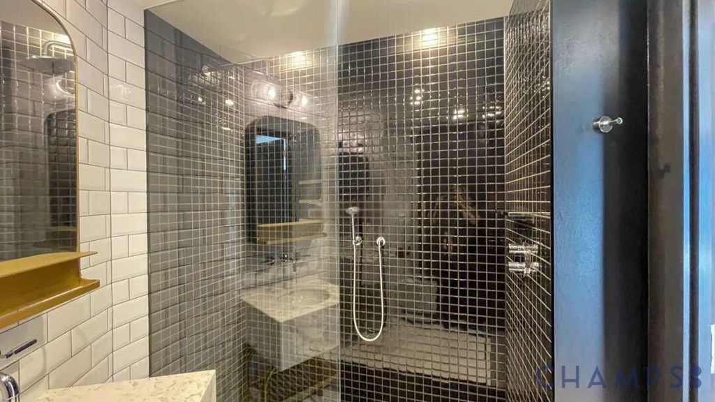 Property photo 3 of 12 Gallery