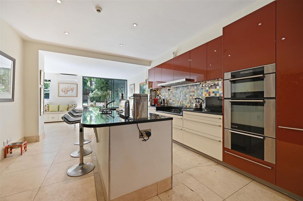 Property photo 2 of 23 Edith Road - 90 (1).Jpg