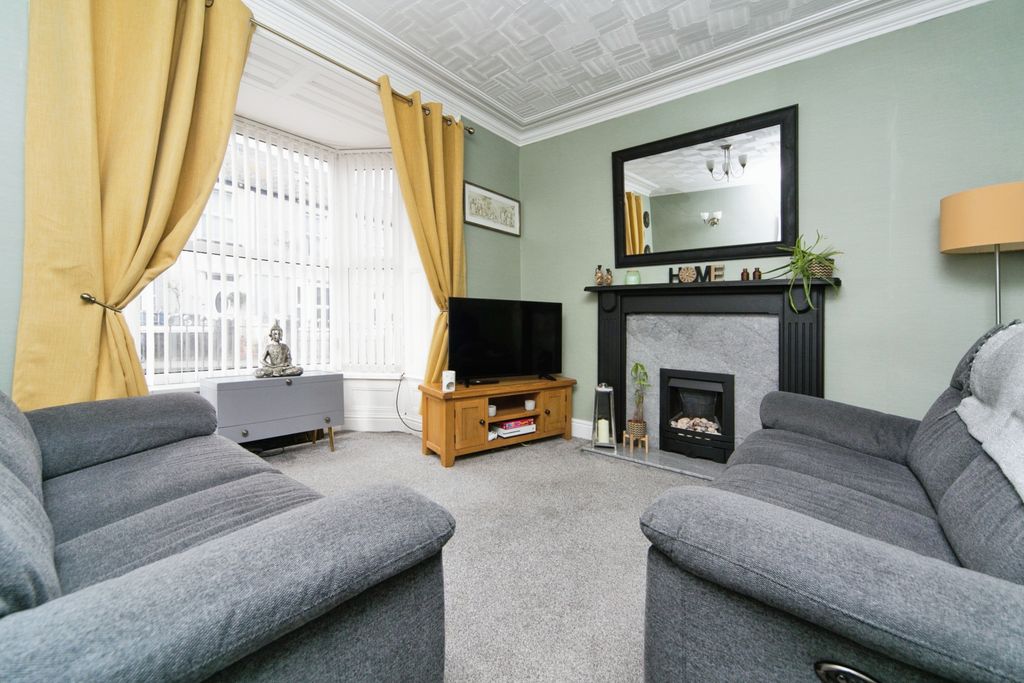 Property photo 2 of 19 Photography